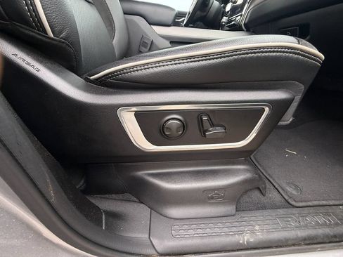 Used 2026 RAM 1500 Laramie AWD/4WD image 45