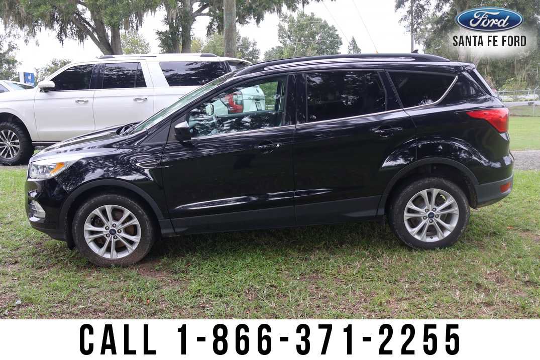 Used 2019 Ford Escape SEL AWD/4WD image 3