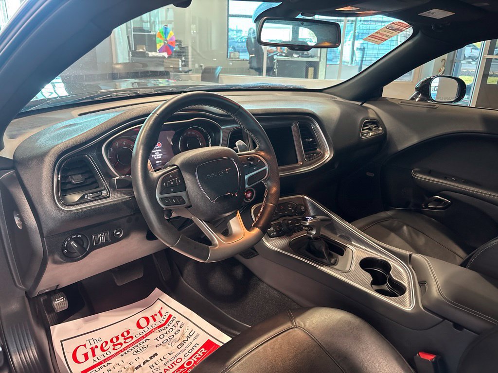 Used 2019 Dodge Challenger SRT Hellcat w/ Laguna Leather Package RWD image 8