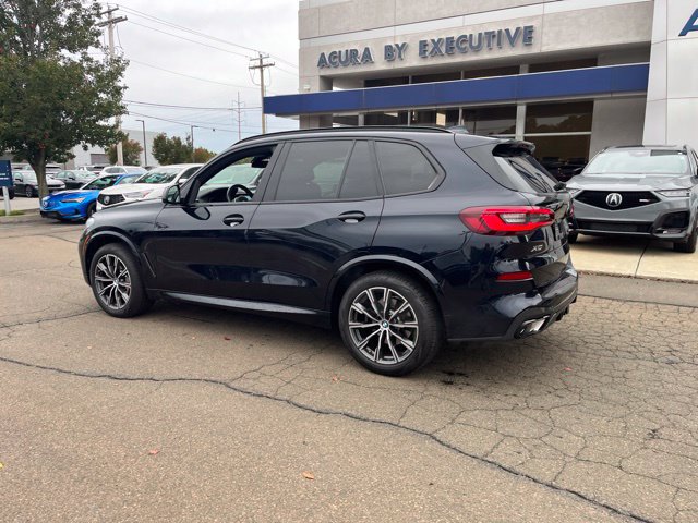Used 2021 BMW X5 xDrive40i w/ M Sport Package AWD/4WD image 6