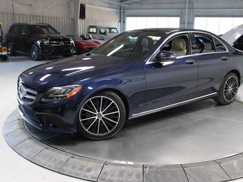 Used 2021 Mercedes-Benz C 300 Sedan image 4