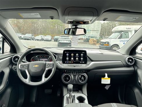 New 2026 Chevrolet Blazer LT w/ Convenience Package image 30