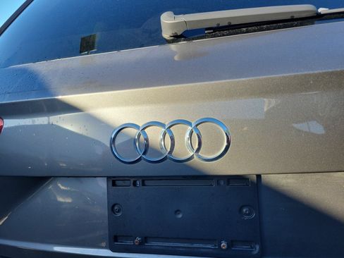 Used 2018 Audi Q7 3.0T Premium Plus AWD/4WD image 30