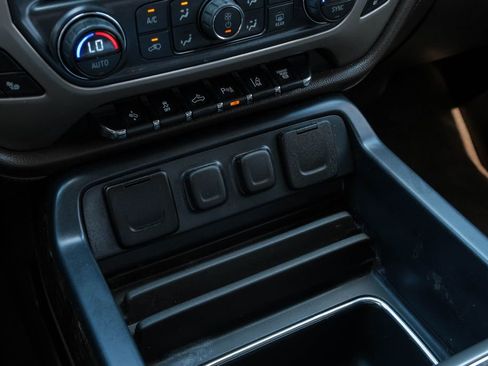 Used 2016 GMC Sierra 2500 Denali w/ Duramax Plus Package image 25