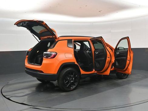 New 2026 Jeep Compass Latitude AWD/4WD image 46