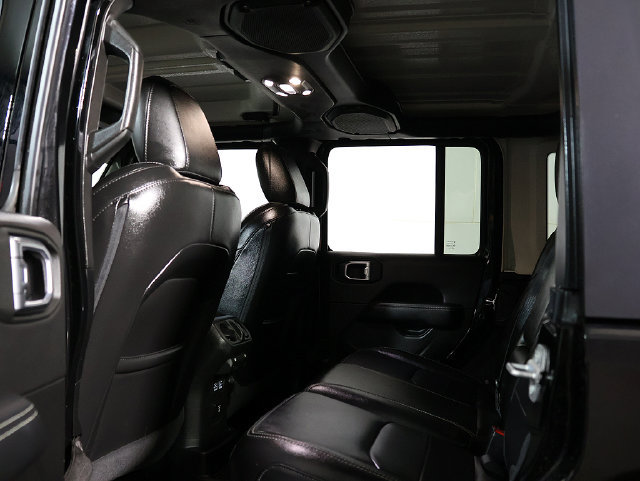 Used 2023 Jeep Wrangler Unlimited Sahara w/ Cold Weather Group AWD/4WD image 14