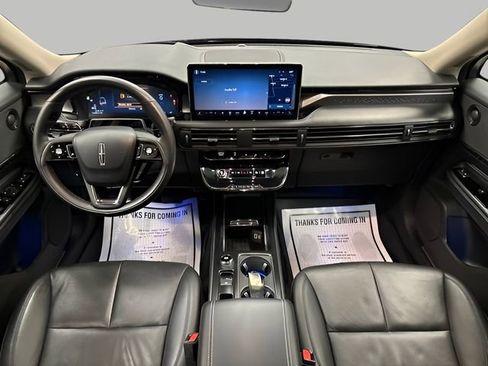 Used 2025 Lincoln Corsair Reserve w/ Equipment Group 202A image 12