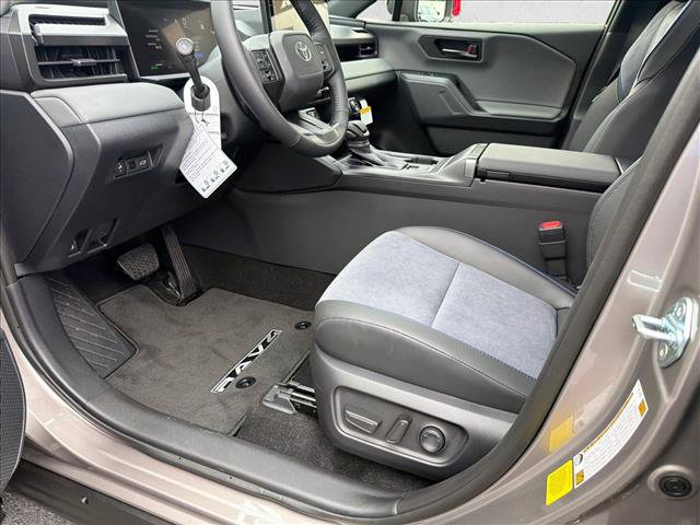 Used 2026 Toyota RAV4 XSE w/ Weather Package AWD/4WD image 9