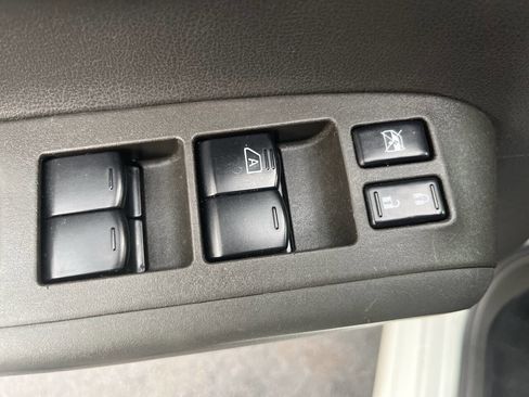 Used 2014 Nissan Cube 1.8 SL w/ SL Preferred Package image 14