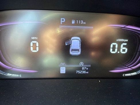 Used 2023 Kia Soul LX w/ Option Group 015 FWD image 2