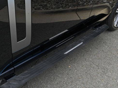 Used 2023 Land Rover Range Rover SE image 19