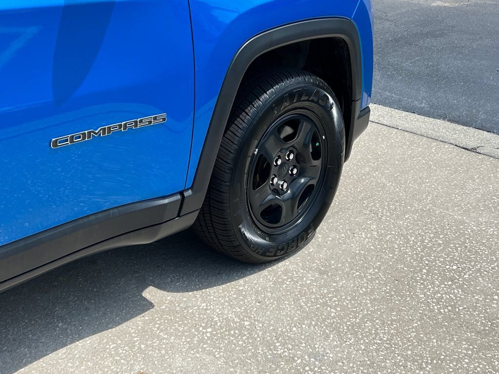 Used 2018 Jeep Compass Sport w/ Tech Group AWD/4WD image 20