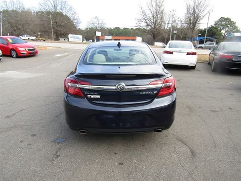 Used 2016 Buick Regal image 7