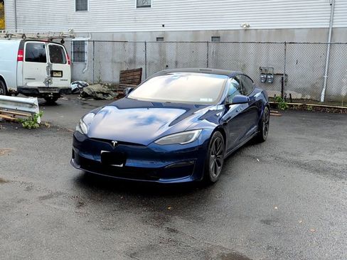 Used 2022 Tesla Model S image 3