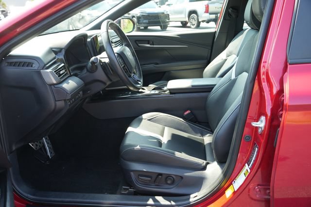 Used 2025 Toyota Camry SE FWD image 21