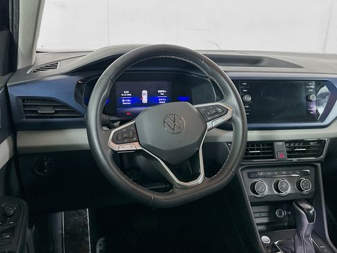 Used 2022 Volkswagen Taos SE image 18