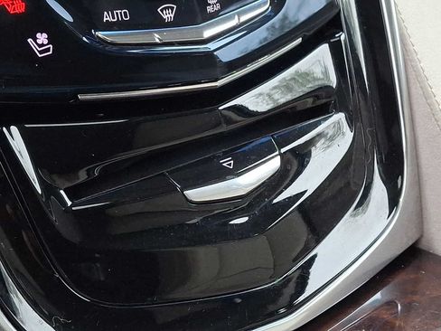 Used 2016 Cadillac Escalade Premium AWD/4WD image 24