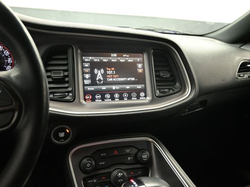 Used 2020 Dodge Challenger SXT w/ Cold Weather Group image 15