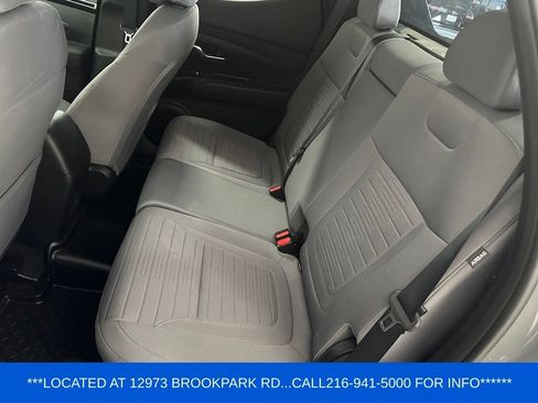 Used 2024 Hyundai Santa Cruz SE FWD image 19