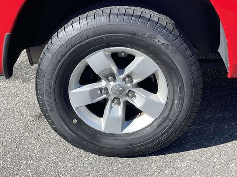 Used 2019 RAM 1500 Express image 10