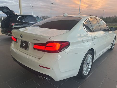 Used 2021 BMW 530i w/ Convenience Package image 8