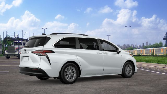 New 2026 Toyota Sienna XLE FWD image 12
