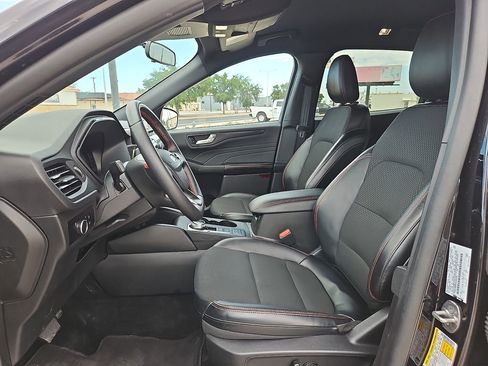 Used 2025 Ford Escape ST-Line AWD/4WD image 15