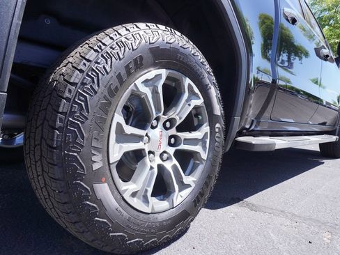 New 2026 GMC Sierra 1500 SLT w/ SLT Convenience Package image 6