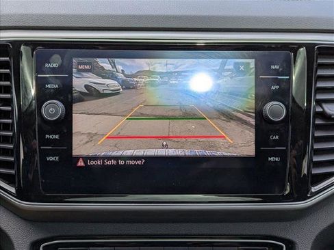 Used 2018 Volkswagen Atlas SEL Premium image 13