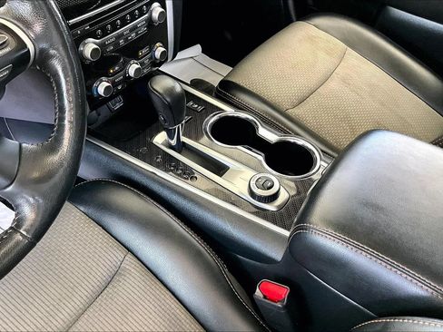 Used 2019 Nissan Pathfinder SV w/ Rock Creek Edition AWD/4WD image 15