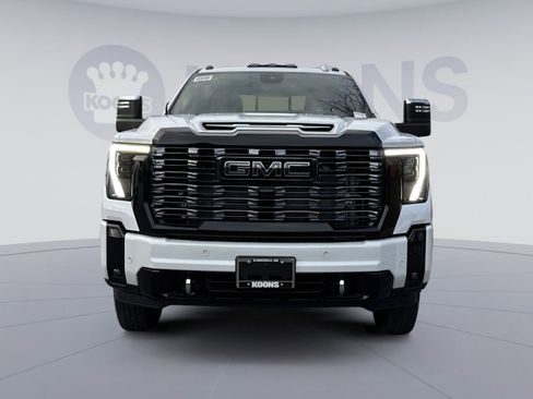 New 2026 GMC Sierra 3500 Denali Ultimate image 8