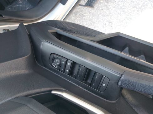Used 2025 Toyota Tacoma TRD Sport AWD/4WD image 29