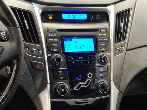 Used 2012 Hyundai Sonata SE FWD image 6