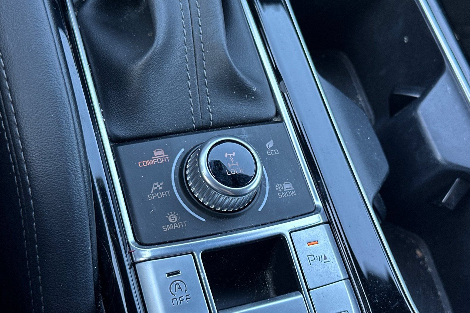 Used 2023 Kia Telluride SX X-Pro AWD/4WD image 32