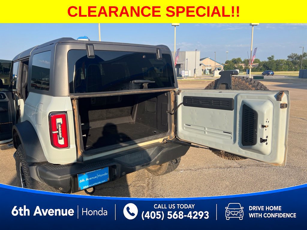 Used 2023 Ford Bronco Badlands w/ Sasquatch Package AWD/4WD image 16