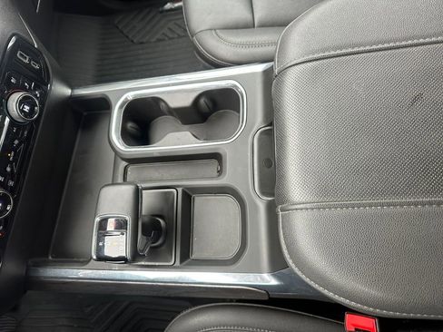 Used 2024 Chevrolet Silverado 1500 LTZ image 11