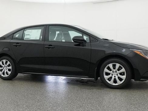 New 2026 Toyota Corolla LE FWD image 28