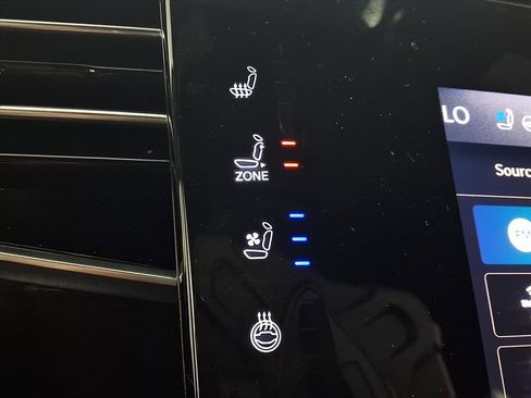 Used 2022 Jeep Wagoneer Series III w/ Premium Group I image 14