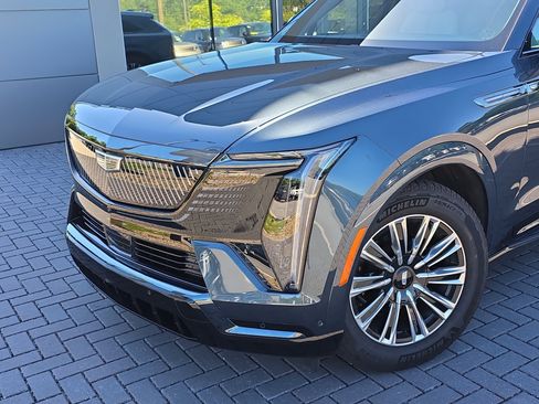 Used 2026 Cadillac Escalade IQ Sport 1 AWD/4WD image 10