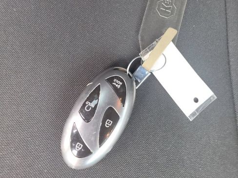 Used 2024 Hyundai Elantra SEL FWD image 32