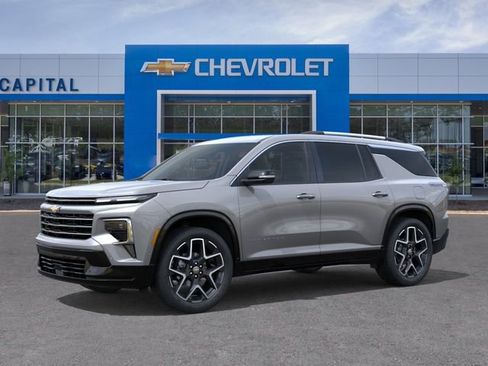 New 2026 Chevrolet Traverse High Country FWD image 2