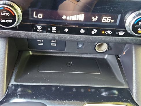 Used 2025 Mitsubishi Outlander SE AWD/4WD image 20