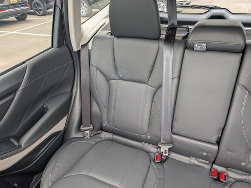 Used 2023 Subaru Forester Limited AWD/4WD image 12