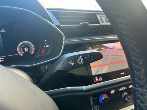 Used 2022 Audi Q3 2.0T Premium Plus w/ Premium Plus Package image 22