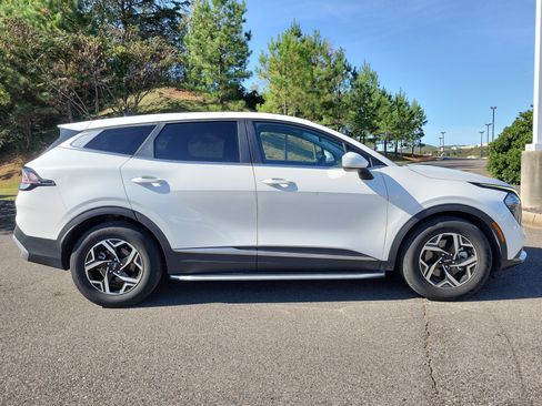 Used 2023 Kia Sportage LX image 22