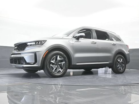 Used 2023 Kia Sorento EX w/ Panoramic Sunroof Package FWD image 62
