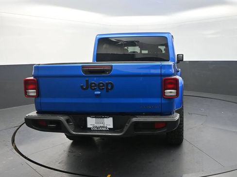 Used 2025 Jeep Gladiator Sport AWD/4WD image 9