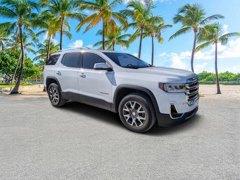 Used 2023 GMC Acadia SLT FWD image 2