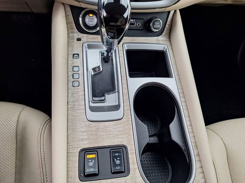 Used 2024 Nissan Murano SL image 15