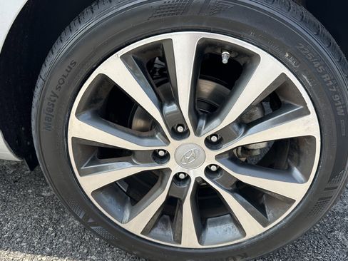 Used 2018 Hyundai Elantra GT FWD image 13